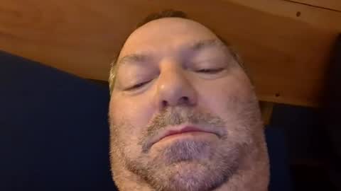 mutualmasturbatorman online show from August 1, 7:18 am