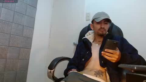 Im Mike online show from August 6, 9:26 am