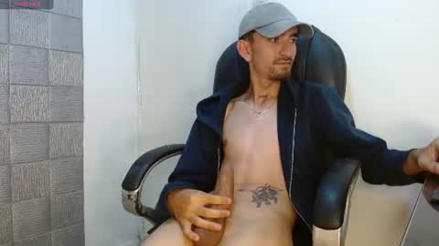 Im Mike online show from August 5, 9:25 am
