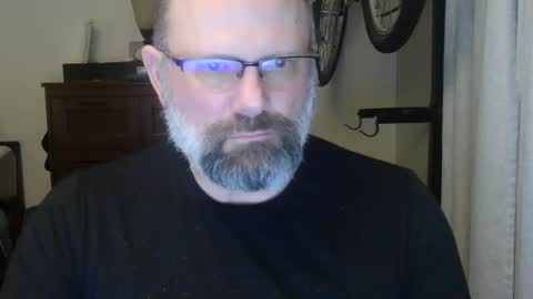 Just hanging out - No pressure online show from May 7, 5:51 am