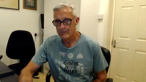 nakedcarpenteruk online show from August 6, 11:00 pm