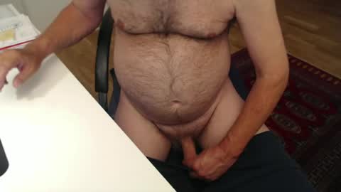 Nakedwanker10 online show from May 13, 4:31 am