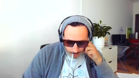 nassobout online show from July 7, 10:02 pm