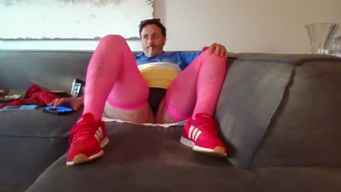 nassobout online show from July 28, 11:17 am