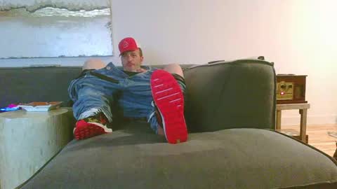 nassobout online show from May 21, 2:07 am