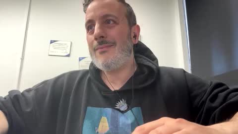 nassobout online show from May 1, 11:51 pm