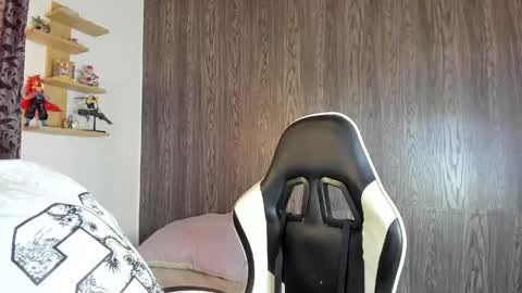 natan_77 online show from May 9, 11:55 am