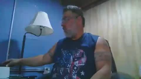 lombardIL online show from July 24, 2:09 am
