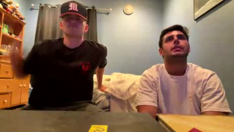 natetheexplorer online show from June 20, 12:04 am