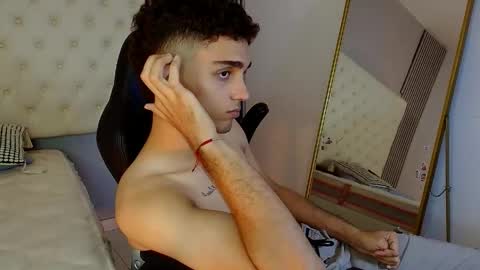 nathan_shimmer online show from April 29, 5:23 am