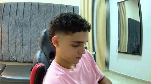 nathan_shimmer online show from May 16, 5:49 am