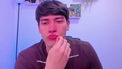 Nathaniel online show from May 18, 1:24 am