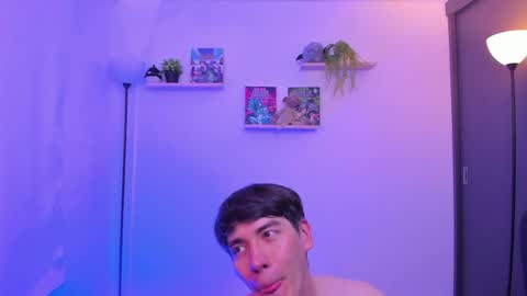 Nathaniel online show from May 23, 3:12 am
