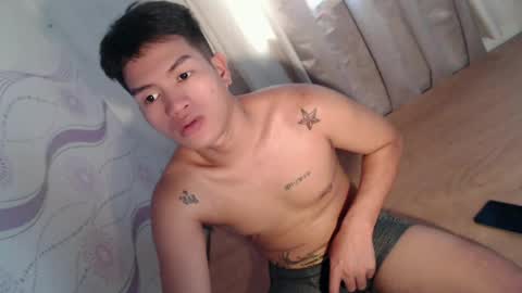 naughty_angelo online show from June 24, 4:04 am