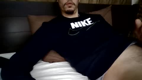 naughtyguy556677 online show from May 6, 3:29 am