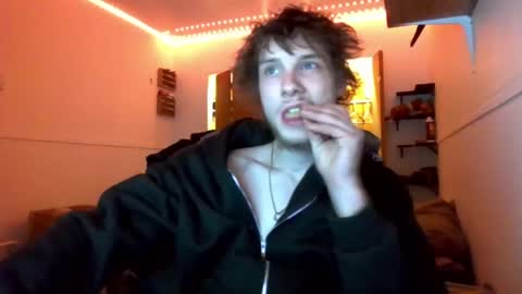nephew_p online show from May 3, 2:03 am