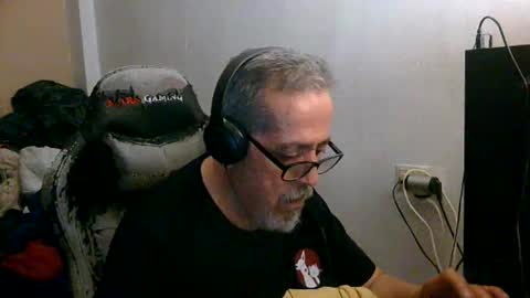 neron401 online show from May 9, 2:01 am