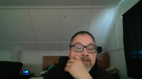 niceguy7208 online show from May 10, 3:35 pm