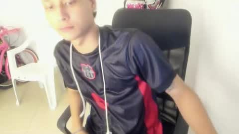 nick_master2 online show from June 17, 5:20 am