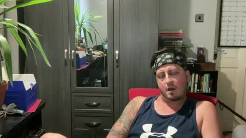 nickishot23 online show from August 8, 1:07 pm