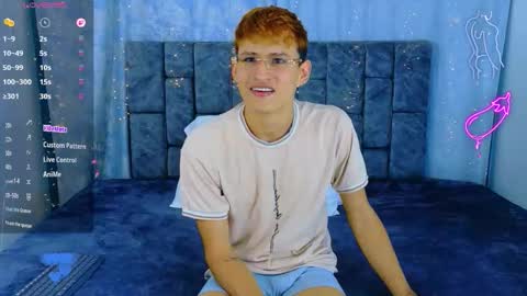 nicolastorres__ online show from May 1, 2:59 am