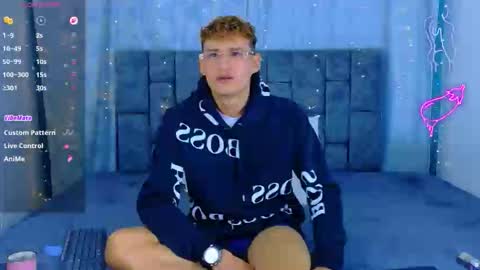 nicolastorres__ online show from May 8, 4:46 am