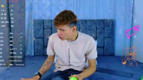 nicolastorres__ online show from May 13, 3:14 am