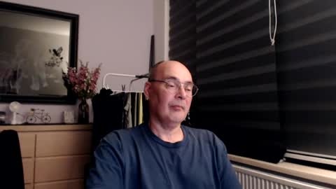 nightkeeper63 online show from July 23, 12:14 am