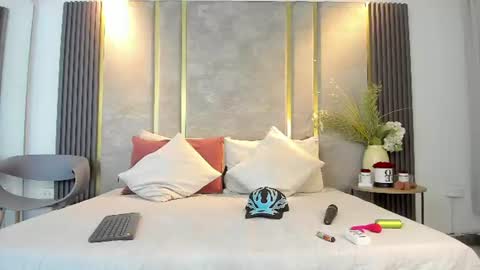 Niko Stone online show from June 11, 1:49 am