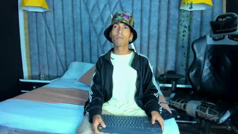 Noah online show from May 12, 3:48 am