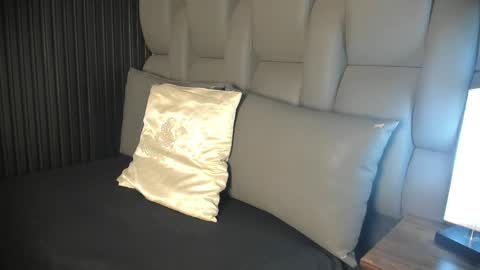 noah_johes online show from May 18, 1:06 pm
