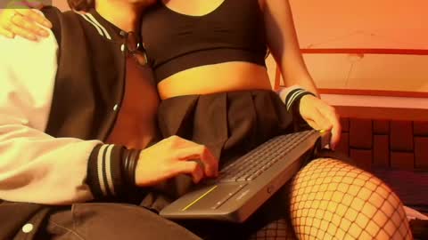 noah_starks online show from May 22, 12:04 am