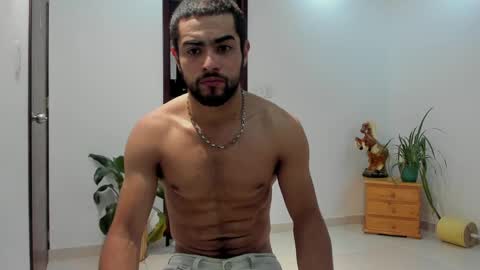 LIAM- noah online show from April 28, 11:26 am
