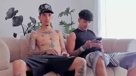 noahdaviss online show from June 14, 7:16 pm