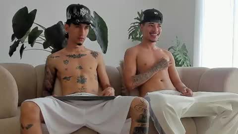 noahdaviss online show from July 7, 6:11 pm