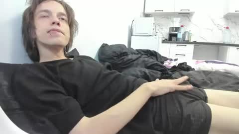nolan_sagee online show from July 9, 3:38 pm
