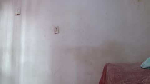 noreno9159 online show from May 15, 1:52 pm