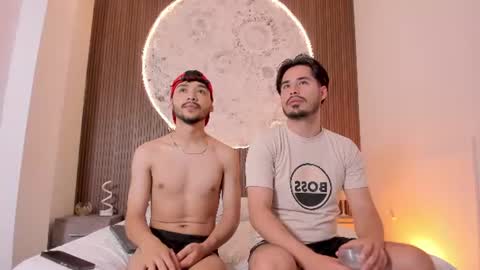 NormanAndLoghan online show from July 14, 8:48 pm