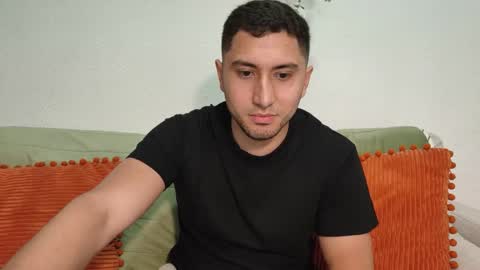 nuxfertt online show from May 21, 6:23 pm