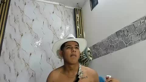 obregon_boyx18 online show from July 15, 6:58 pm