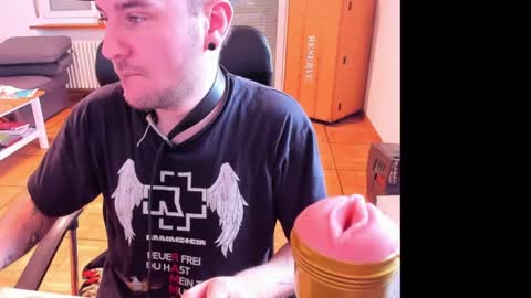 Chris online show from May 8, 1:44 pm