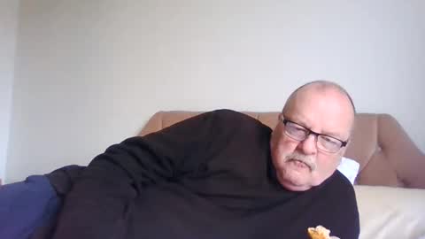 old_fkrr_ online show from May 9, 11:44 am