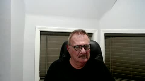 oldguybigd online show from July 4, 5:21 am