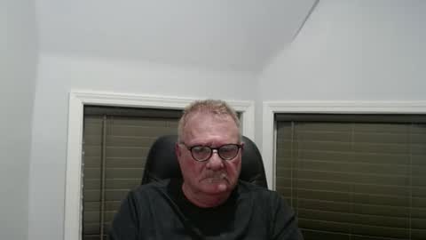 oldguybigd online show from May 7, 5:51 am