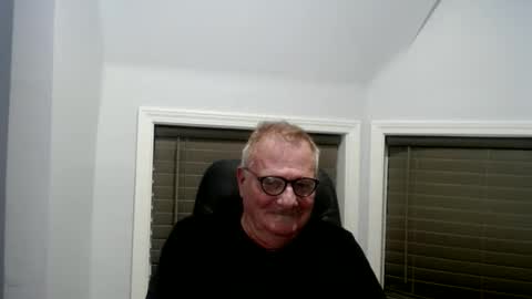 oldguybigd online show from June 9, 4:25 am