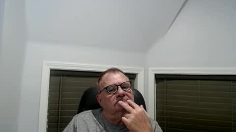 oldguybigd online show from May 22, 6:29 am