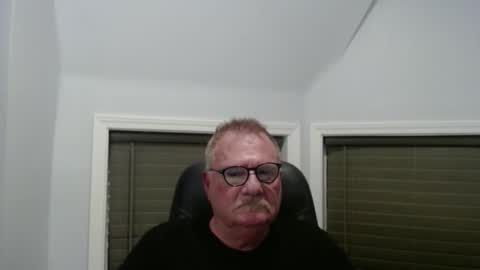 oldguybigd online show from May 3, 7:22 am