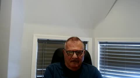 oldguybigd online show from June 15, 6:44 pm