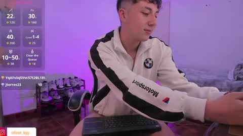 oliveeer online show from May 1, 11:18 pm