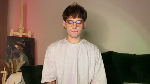 oliverlawrence online show from June 13, 8:18 pm